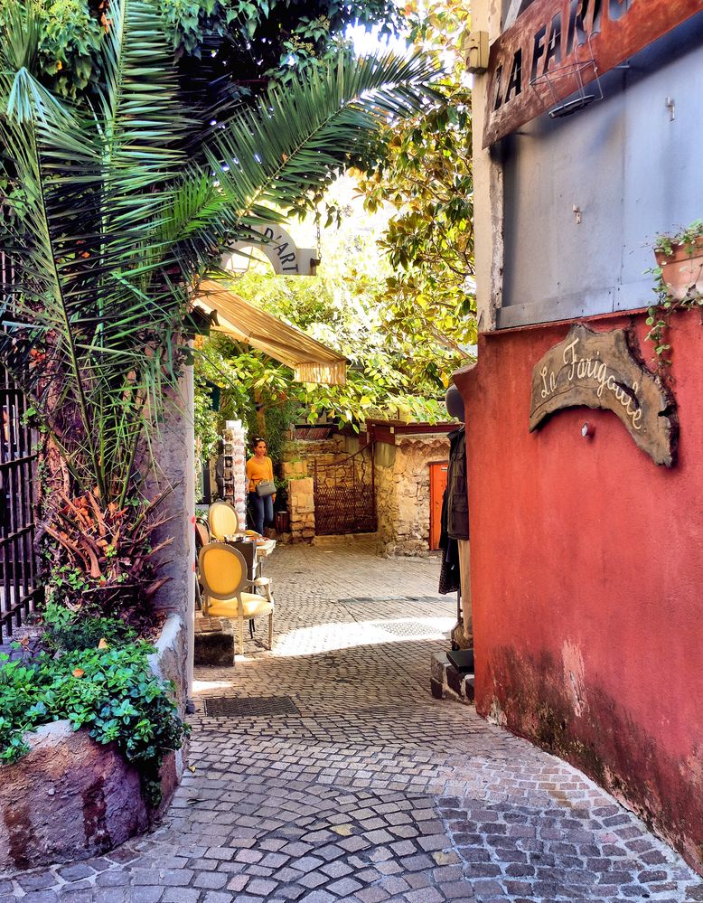 Ruelle au Castellet