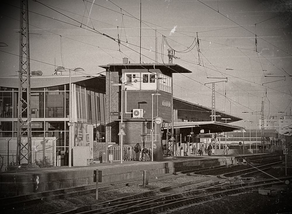 Rüsselsheim Hauptbahnhof, Gleis 1