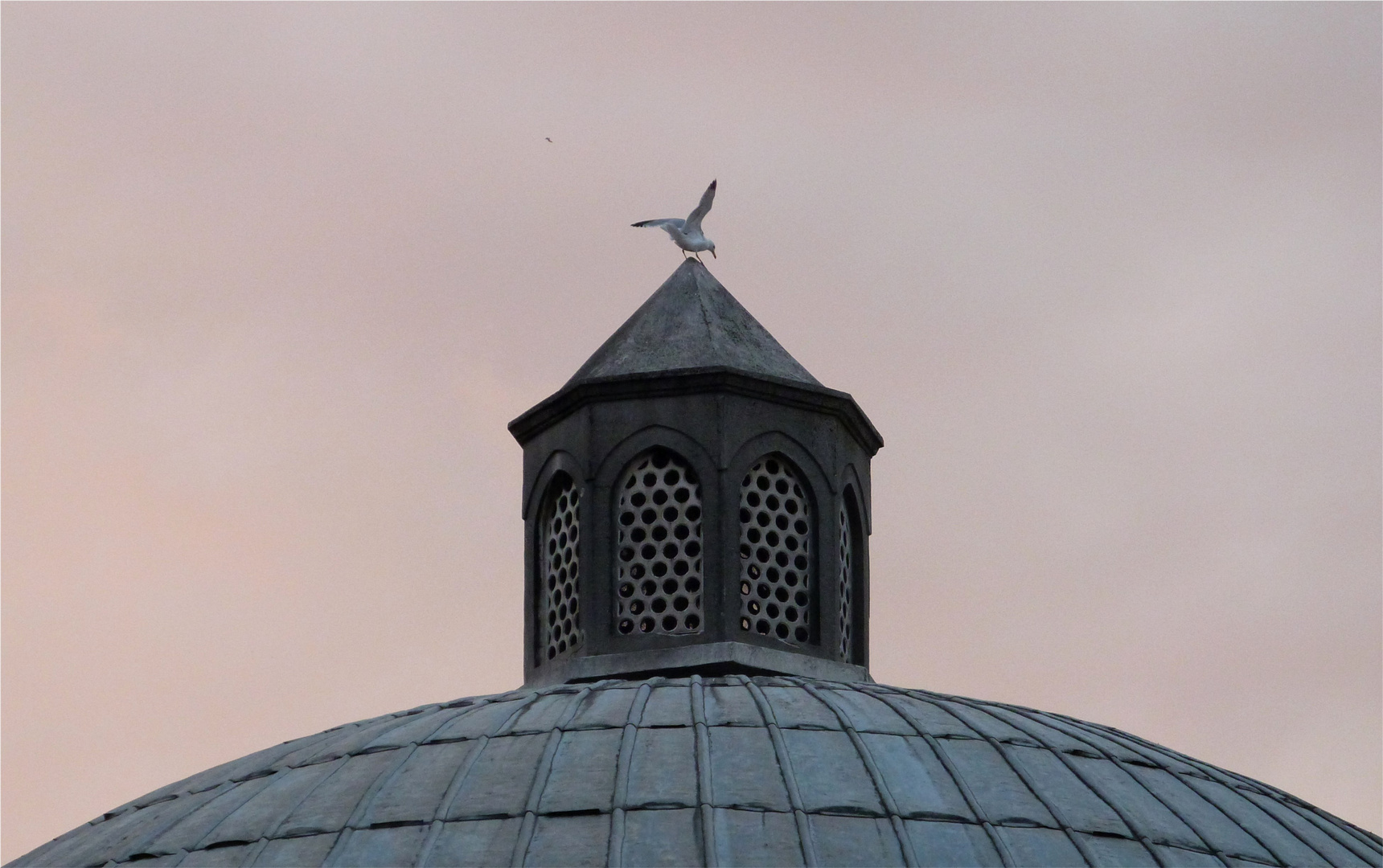 Rüstem Pa&#351;a Camii