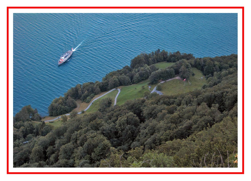 Rütli : das ist sie nun... die bekannteste Wiese der Schweiz ... ;-)