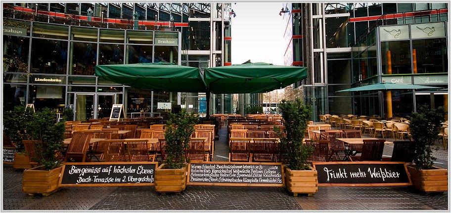 Ruf vom Potsdamer Platz: "Trinkt mehr Weißbier!"