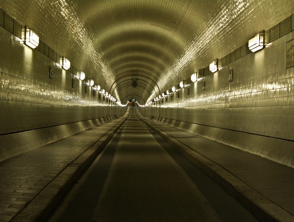 Ruhe im alten Elbtunnel