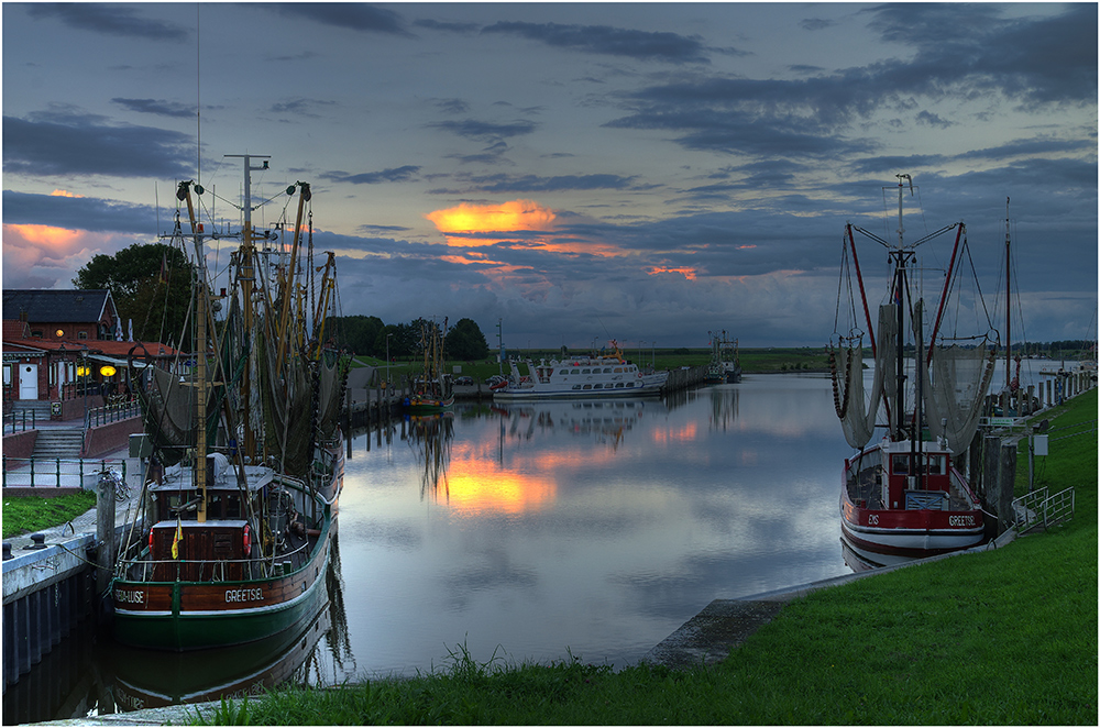 Ruhe im Hafen von Greetsiel