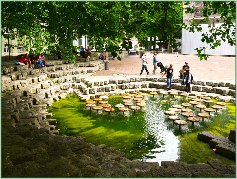 Ruhe und Freude am Brunnen