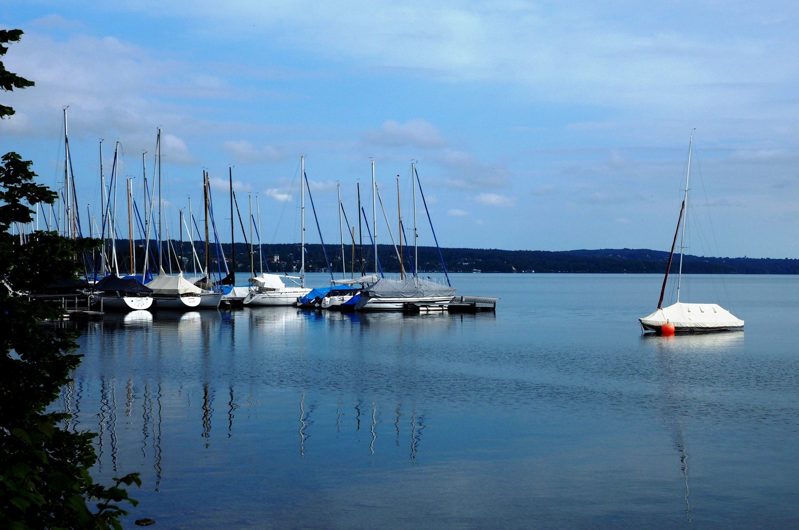 Ruhe und Stille im Yachthafen