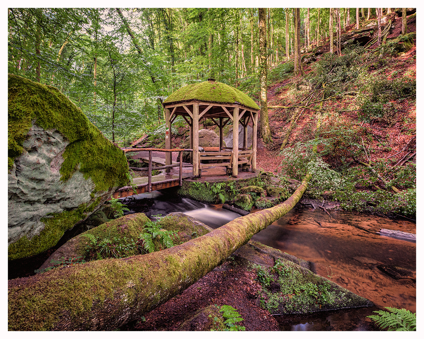 Ruhe vor dem Regen in der Karlstalschlucht