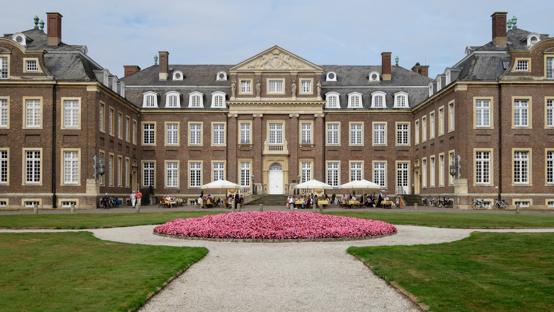 Ruhe vor dem Schloss