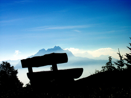 Ruhebank mit Pilatus/Zentralschweiz
