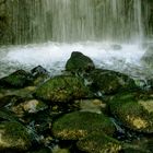 Ruhende Steine, quirliges Wasser