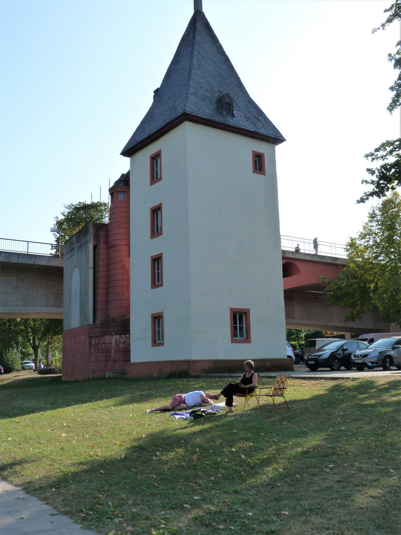 Ruhepause am Wasserturm