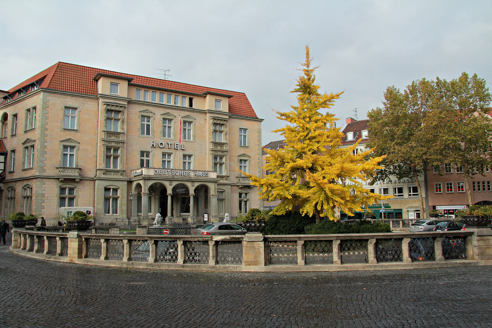 Ruhfäutchenplatz