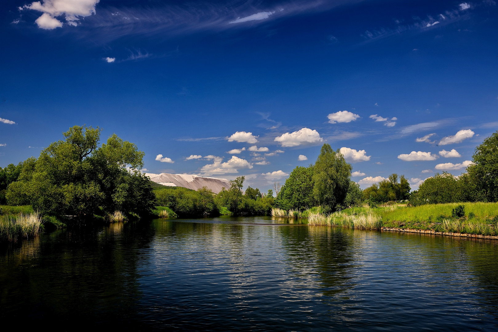 ruhig fließt der Fluss 