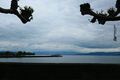 Ruhiger Ausblick auf den Bodensee