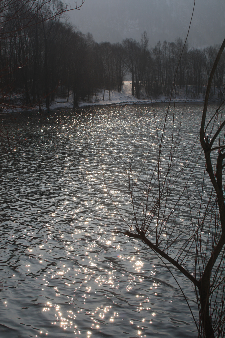 Ruhiger Wintertag am See