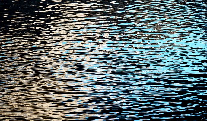 Ruhiges Wasser in einer bewegten Zeit  ...