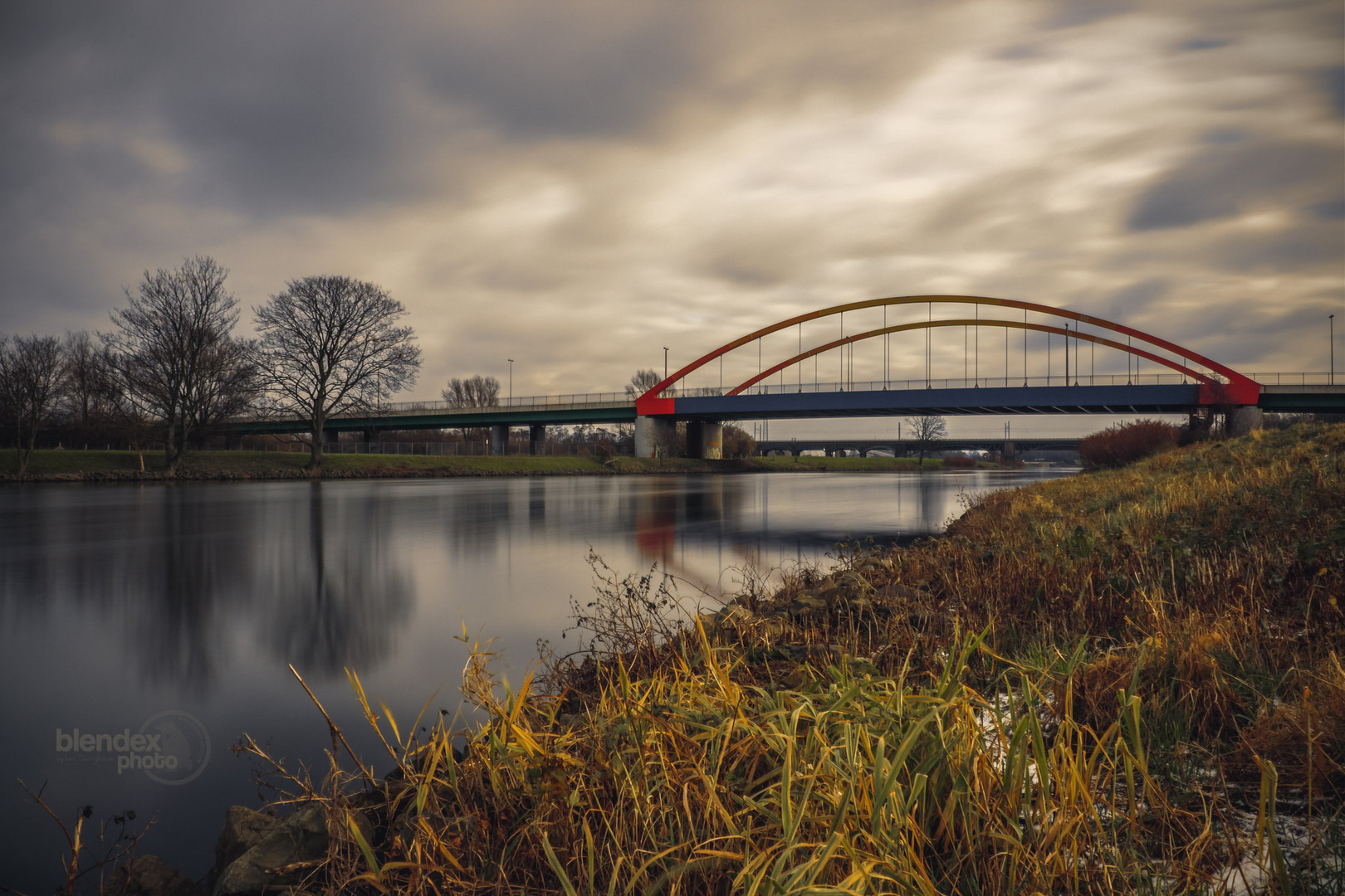 Ruhr bei Duisburg-Duissern