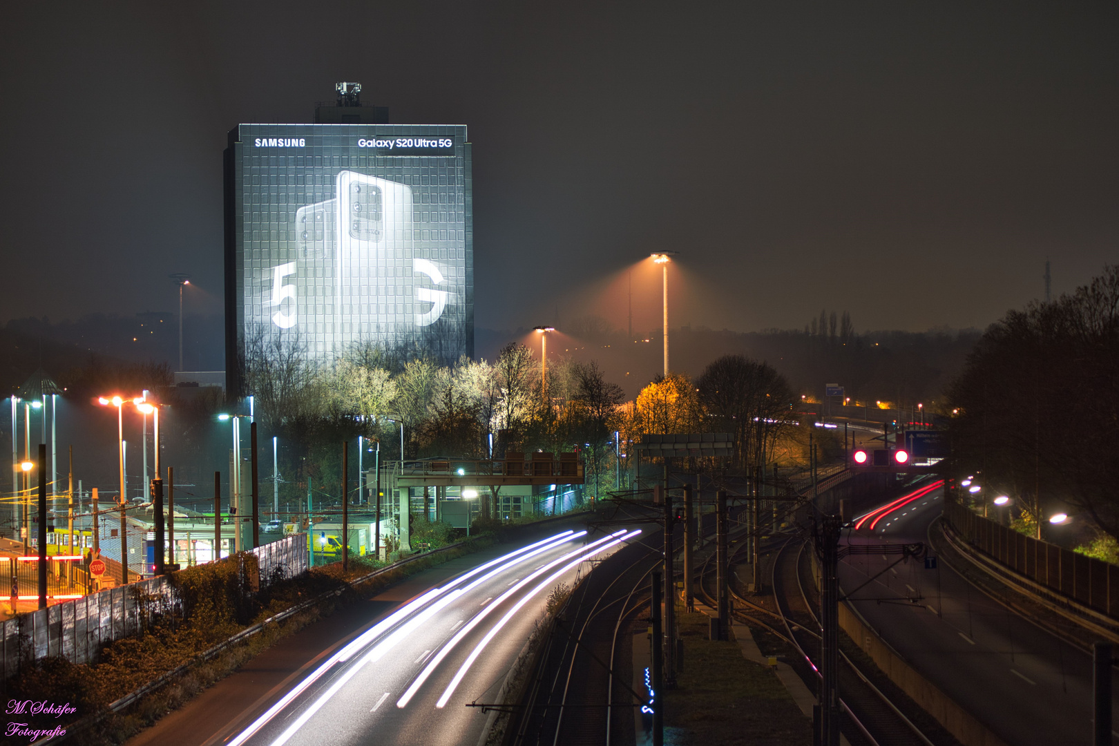 Ruhrgebiet bei Nacht