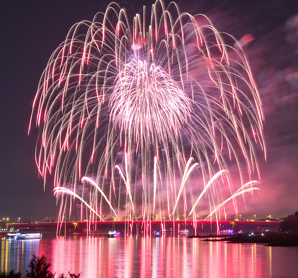 Ruhrort in Flammen