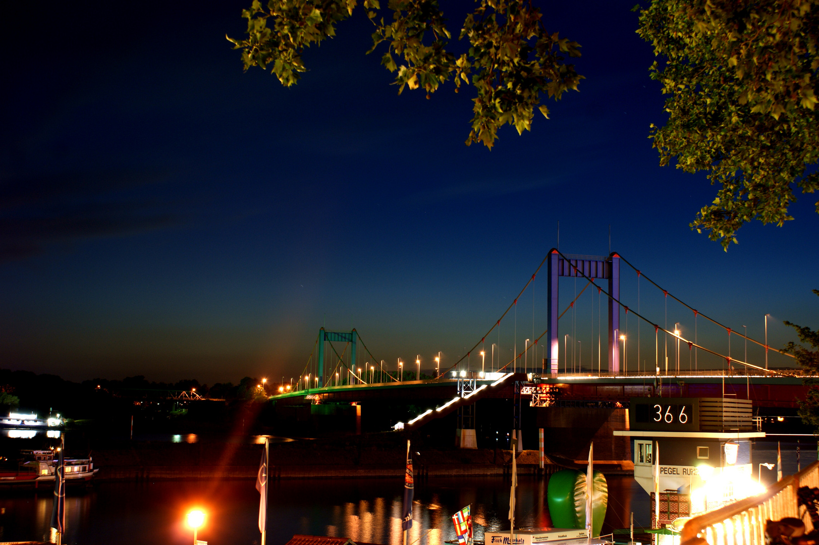 Ruhrort mit Brücke