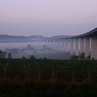 Ruhrtalbrücke im Herbstlichen Nebel