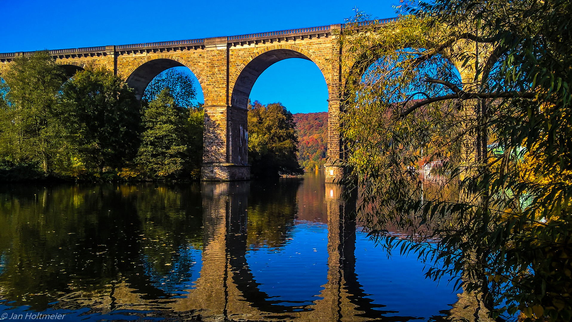 Ruhrtalbrücke in Herdecke (Ruhrauen)