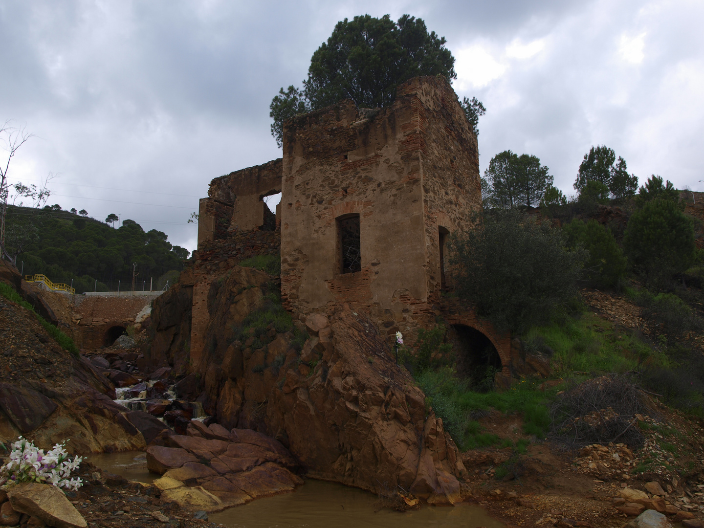 RUINAS DE LA MINERIA