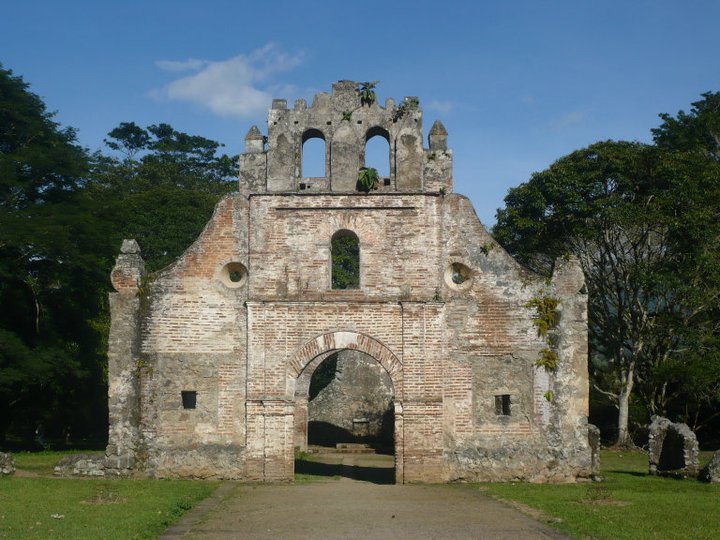 Ruinas del templo de la virgen del Rescate