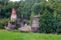 Ruine am Straßenrand