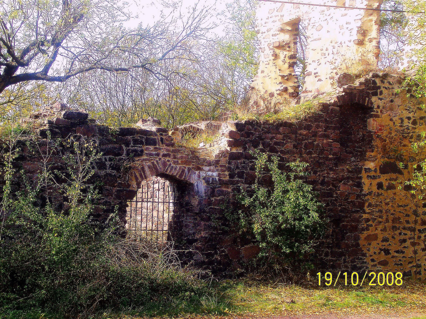 Ruine auf dem Petersberg nördlich von Halle/Saale