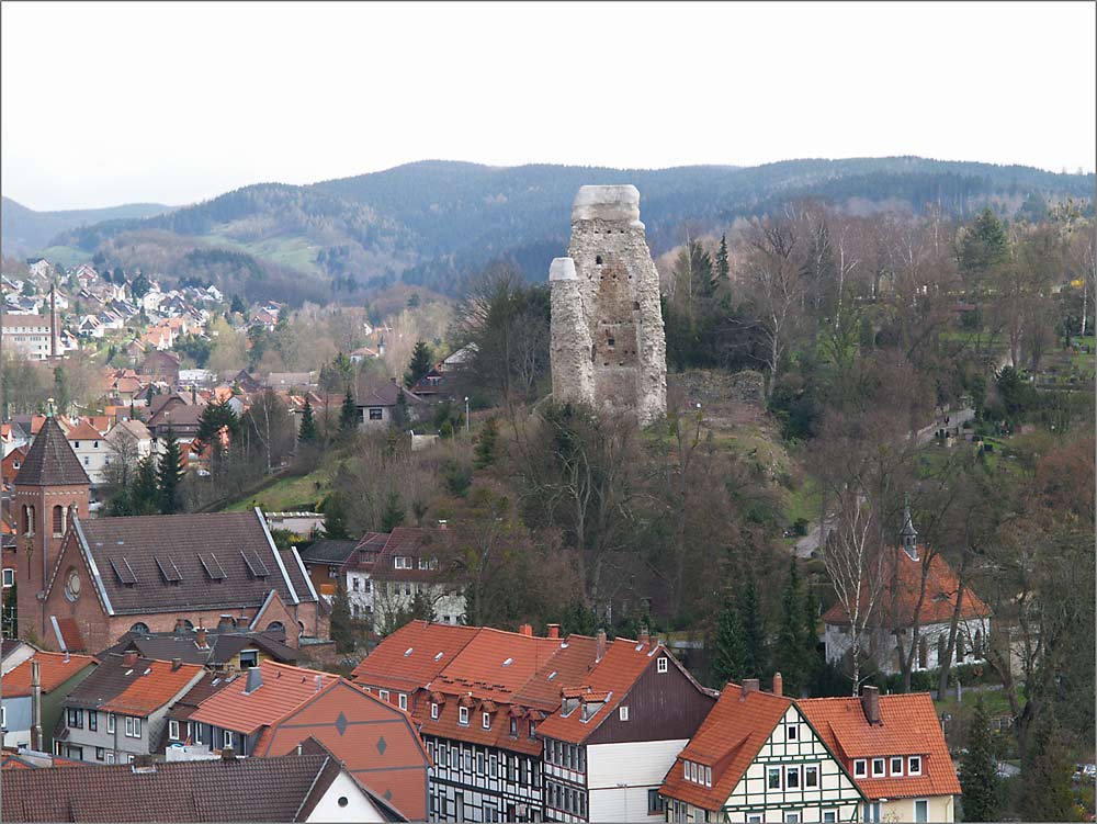 Ruine der Burg in ....