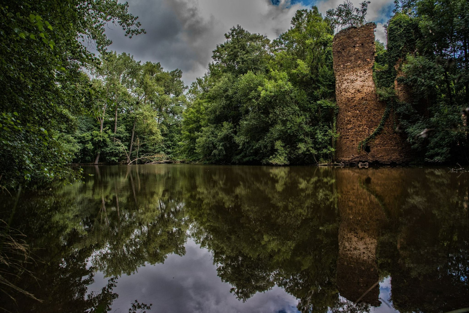 Ruine des Wasserschlosses Mechelgrün/Vogtland