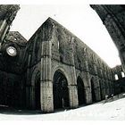 Ruine einer Kathedrale in der toscana---> #1