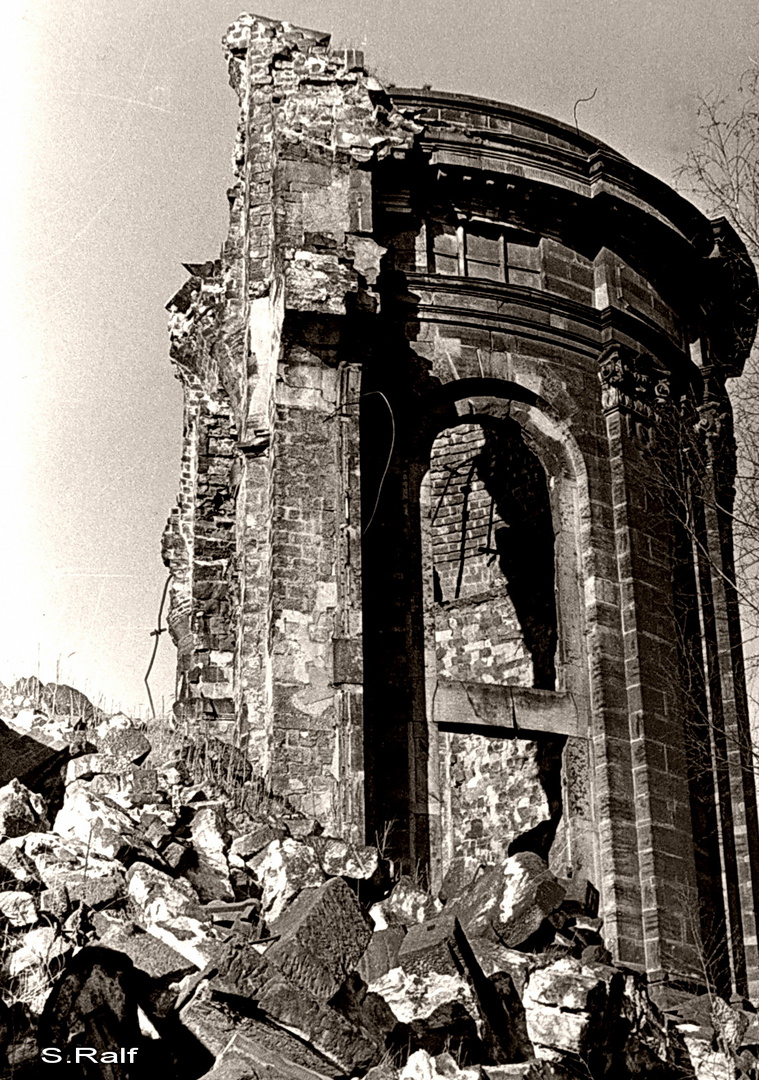 Ruine Frauenkirche Dresden 1988