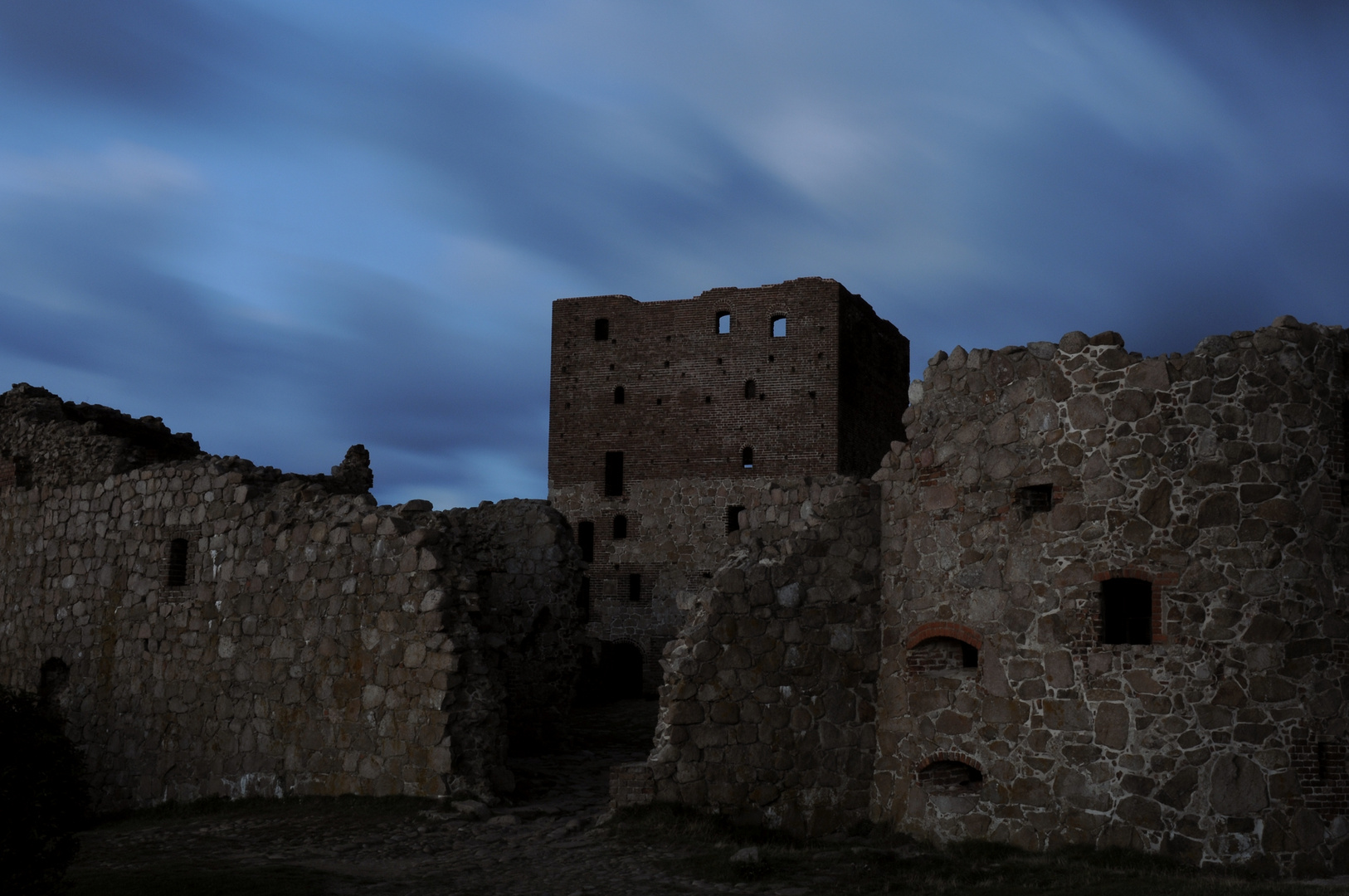 Ruine Hammershus in der Dämmerung