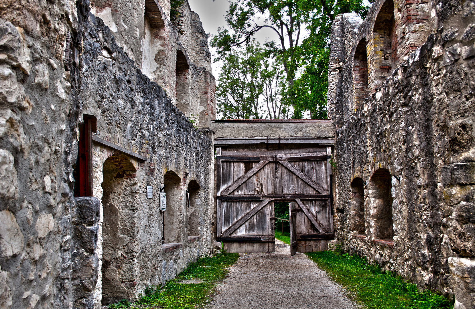 Ruine Hornstein Foto & Bild architektur, stadtlandschaft