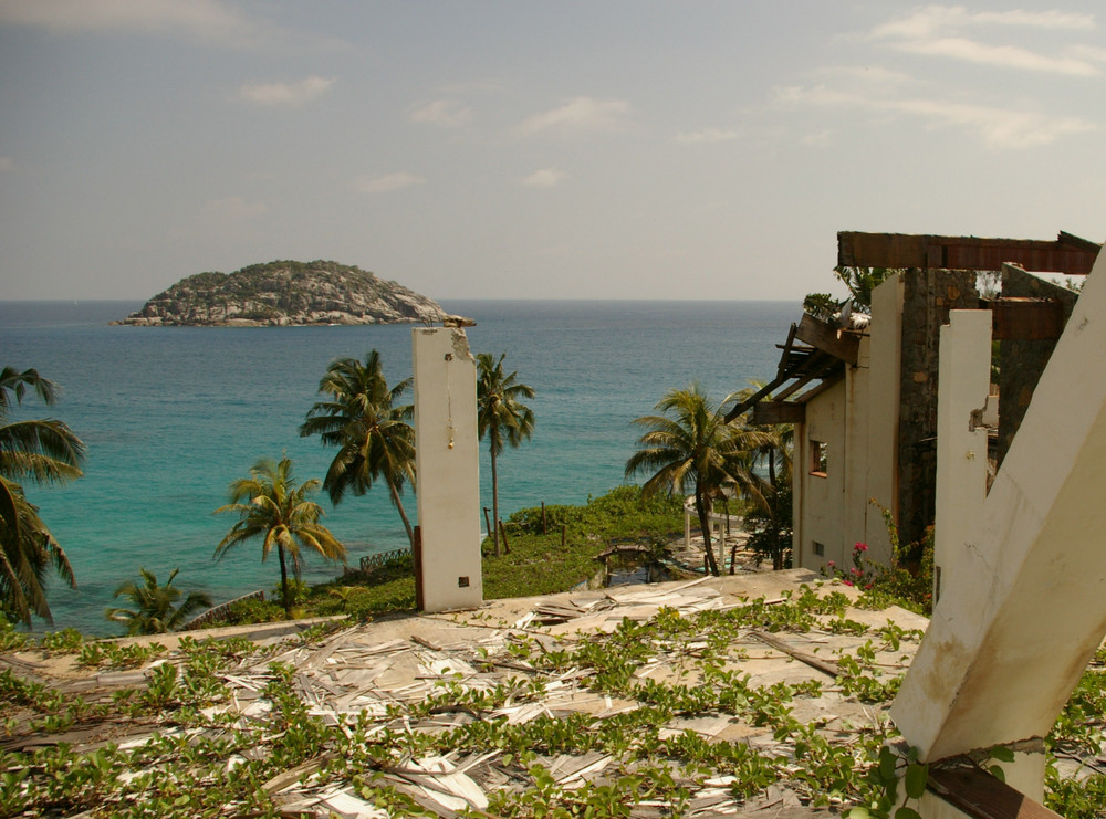 Ruine Hotel Equator Mahe 2008