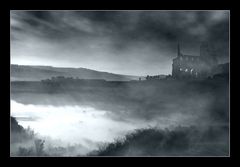 Ruine im Nebel