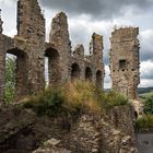 Ruine im Sommer