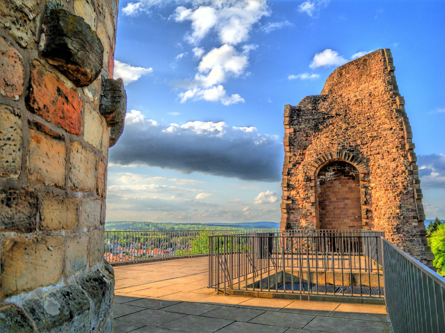 Ruine in "neuem Anstrich"