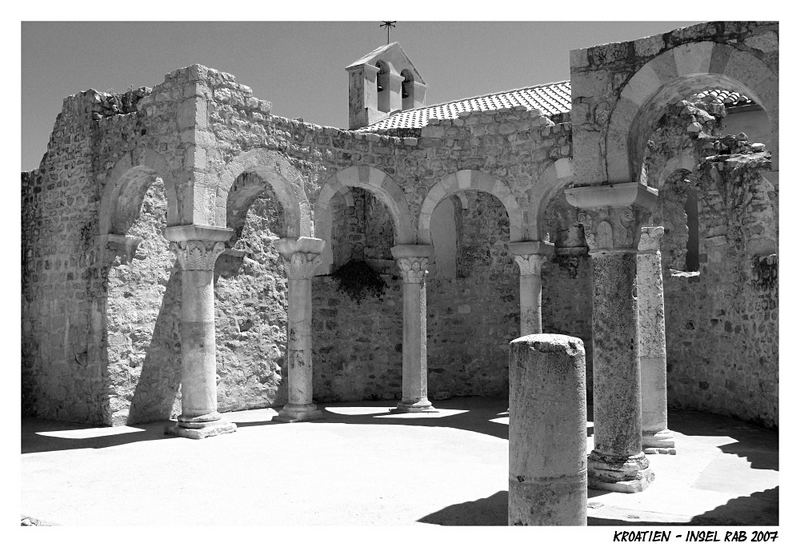 Ruine in Rab Stadt (Insel Rab - Kroatien)