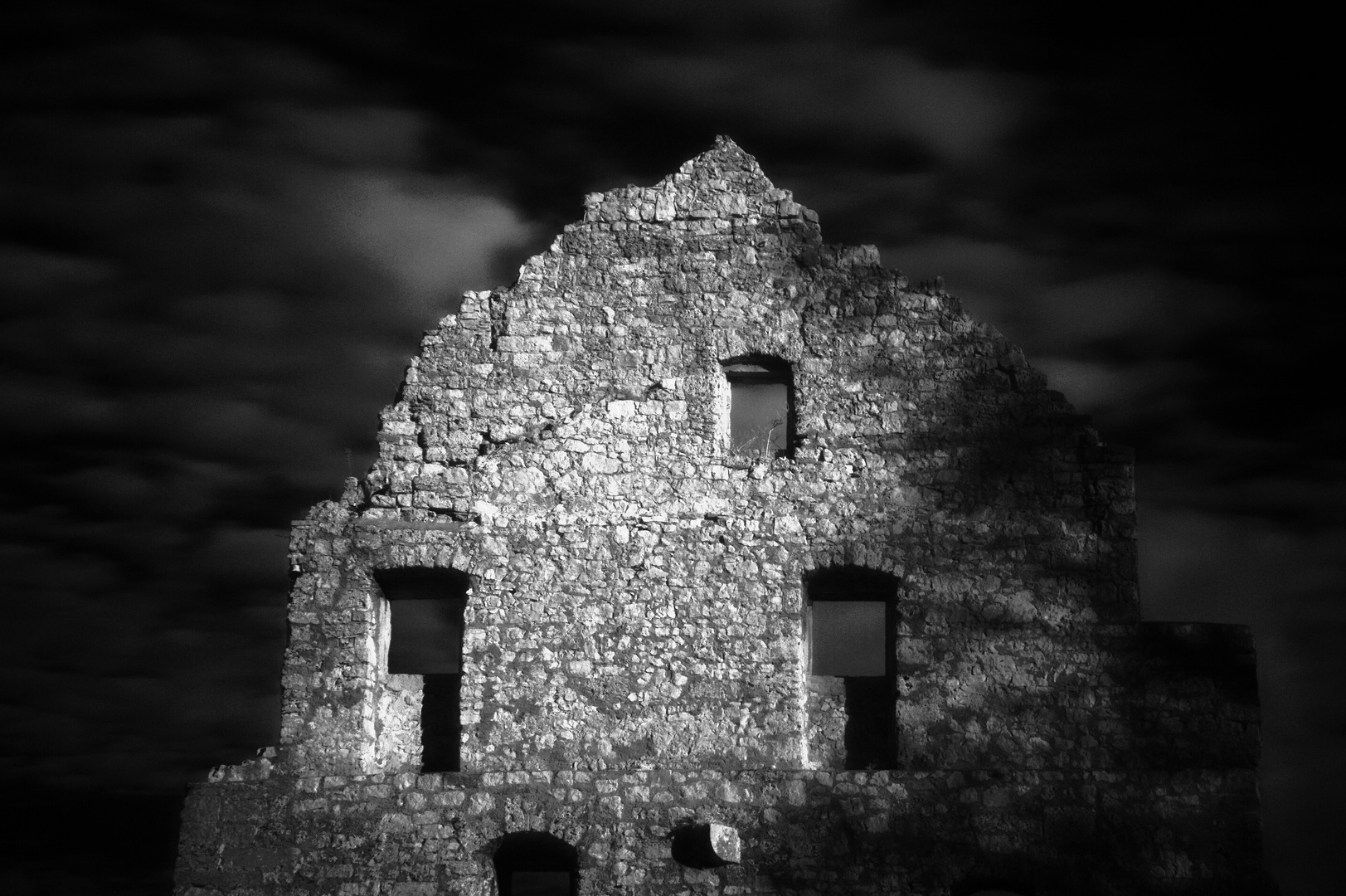 Ruine (IR)