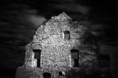 Ruine (IR)