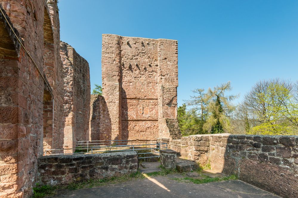 Ruine Ramburg 04