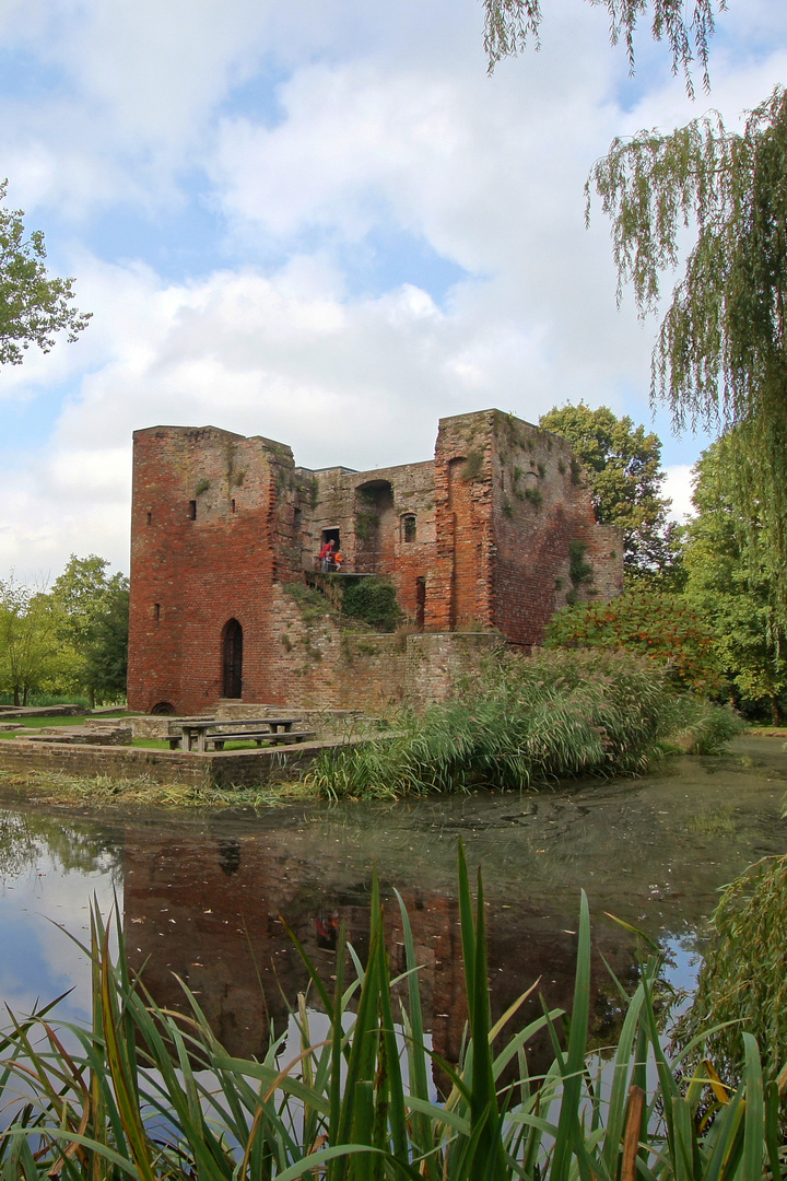 Ruine Spiegelung