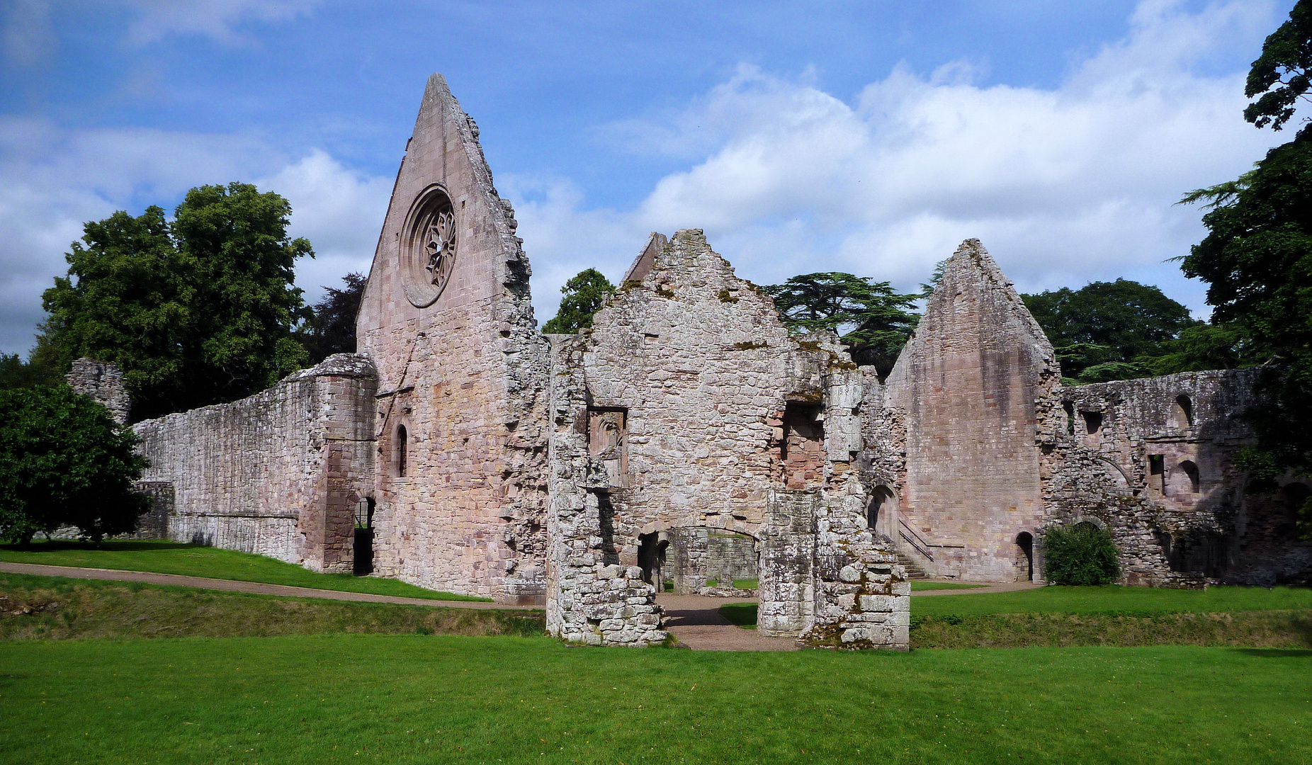 Ruine von dazumal... irgendwo in Schottland...