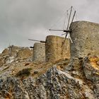 Ruinen der alten Windmühlen am Ambelos-Pass