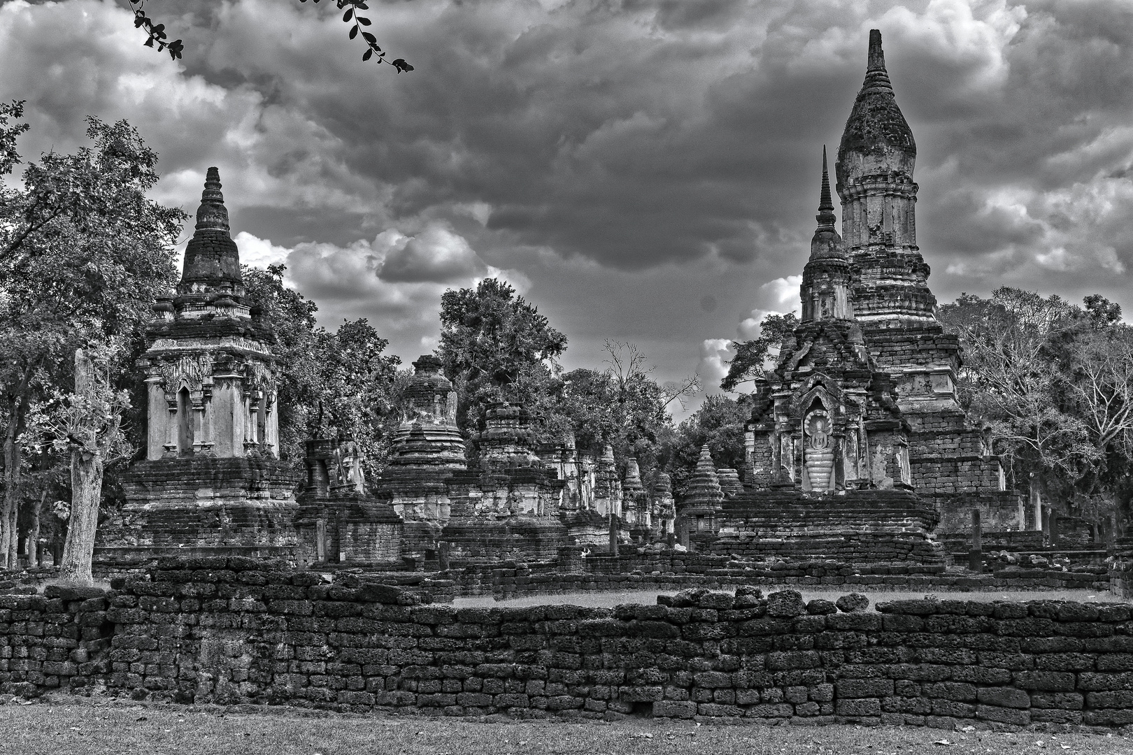 Ruinen des Wat Chedi Chet Thaeo ©