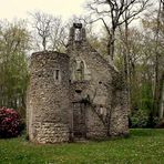 RUINES D ' UNE ANCIENNE CHAPELLE