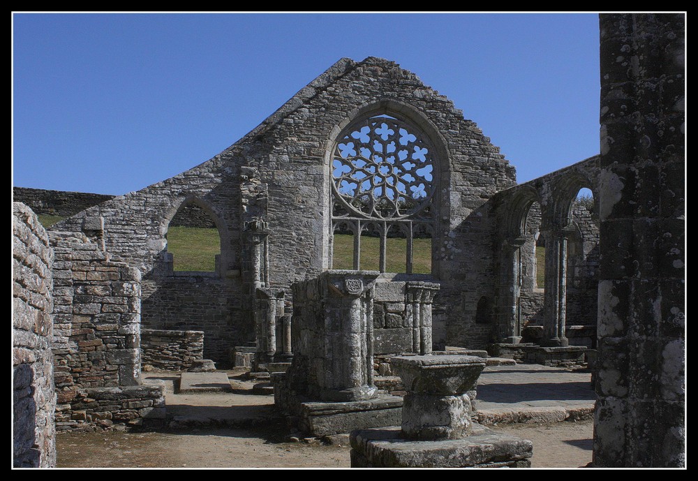 " Ruines de la chapelle de Languidou 2 "