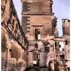 Ruines du château de la Tour d'Aigues